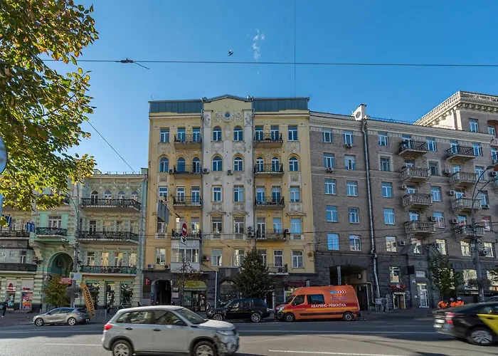 Luxury Apartments Across Arena Complex